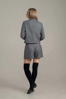 Костюм с шортами 443 гусиная лапка Marika