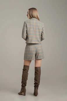 Костюм с шортами 443 цветная клетка Marika