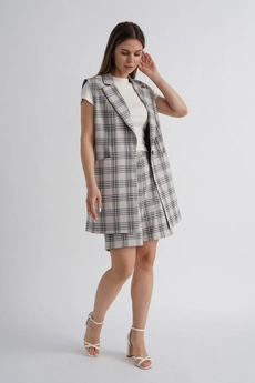 Костюм с шортами 1157 бежевая клетка Mirolia
