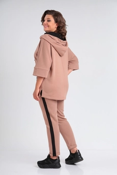 Спортивный костюм 1358 бежевый + черный Michel Chic