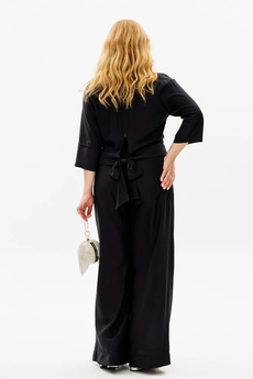 Костюм брючный 1375 черный Michel Chic