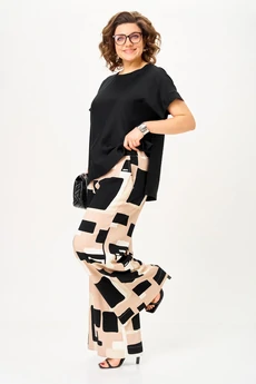 Костюм брючный 1384 песочно-черная графика Michel Chic