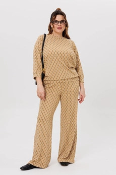 Костюм брючный 1403 экрю Michel Chic