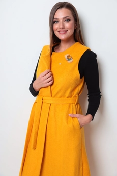 Жилет 354 горчичный Michel Chic