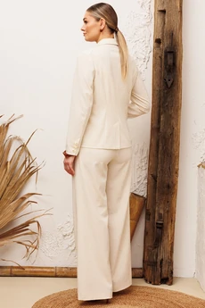 Костюм брючный 26-2924 молочный Мода-Юрс