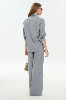 Костюм брючный 978-3 серый + листья мультиколор NikVa