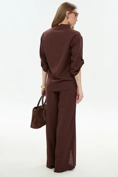 Костюм брючный 978-4 шоколад + листья мультиколор NikVa