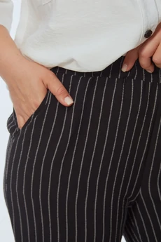 Костюм брючный 248 белый с черно-белым OVERYOU