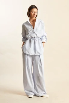 Блузка 2479 бело-голубой Rivoli