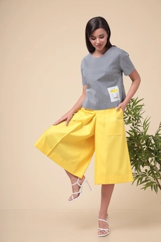 Костюм брючный 2-1971 полоска + желтый Romanovich style