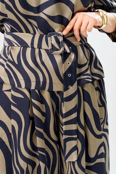 Костюм брючный 2-2704Д разводы Romanovich style