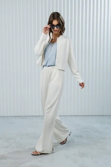 Костюм брючный РП0109-ВИ2 молочный Romgil