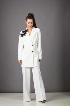 Костюм брючный 1175 молочный Rosheli