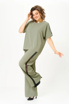 Костюм брючный 2124 зеленый Rumoda