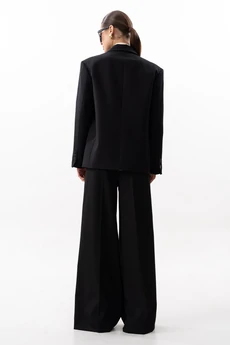 Костюм брючный 1635 черный SILVERSPICE