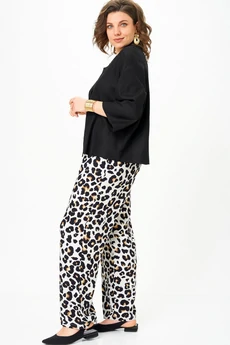 Костюм брючный 11332 черный леопард SOVA