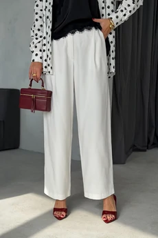 Брюки 393 белый T.N.D