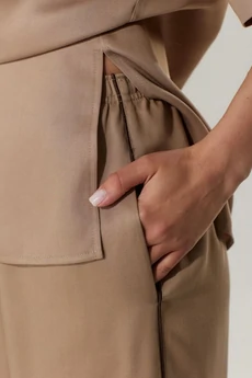 Костюм брючный 416 бежевый T.N.D