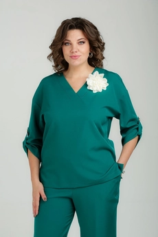 Костюм брючный 24-233 ТАККА Плюс