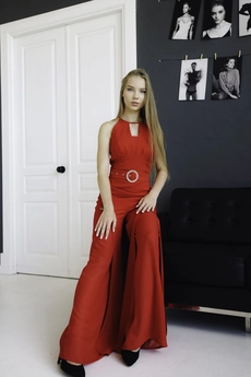 Комбинезон 373 красный The Woman