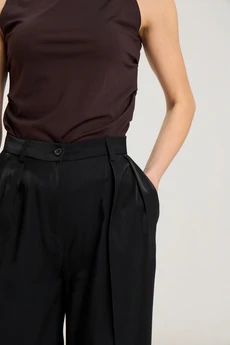 Брюки 2465 черный The name