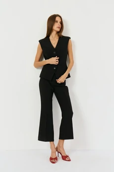 Жилет 2484 черный The name