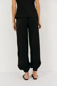 Брюки 2508 черный The name