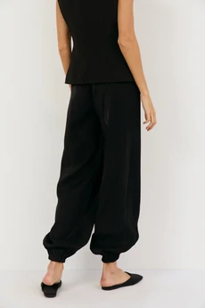 Брюки 2508 черный The name