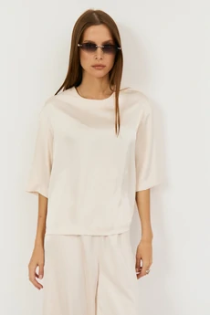 Костюм брючный 2510 сливочный The name