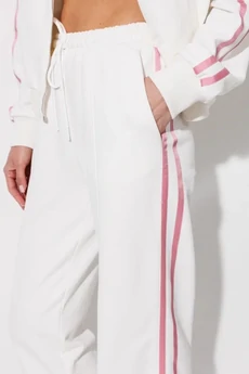 Костюм брючный 1139 белый V&N fashion