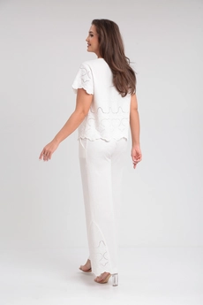 Костюм брючный 563 белый Zigzag Style