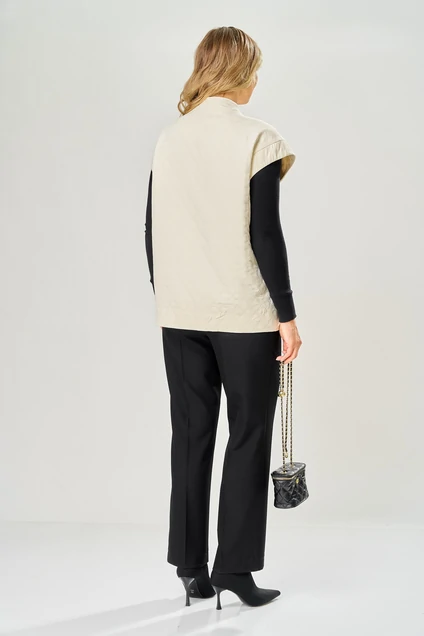 Жилет 228 молочный AVA fashion