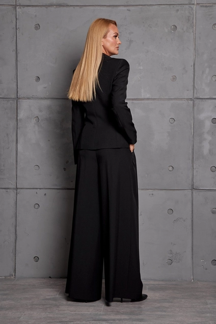 Костюм брючный 952 черный AZZARA