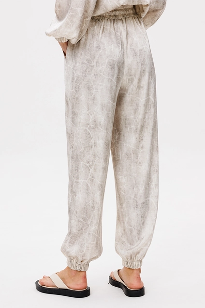 Костюм брючный 3068 BUTER