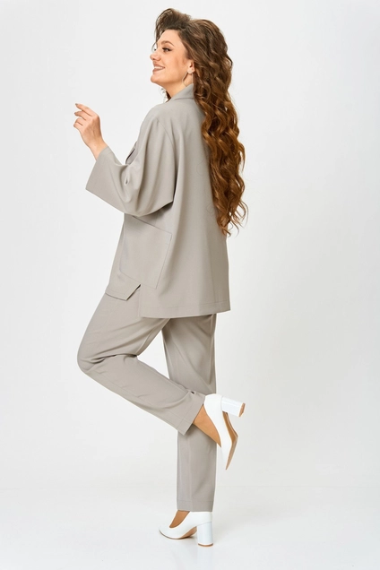 Костюм брючный 2240 бежевый Danaida