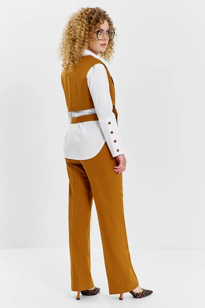 Костюм брючный 622 горчичный Euro Moda фото 2