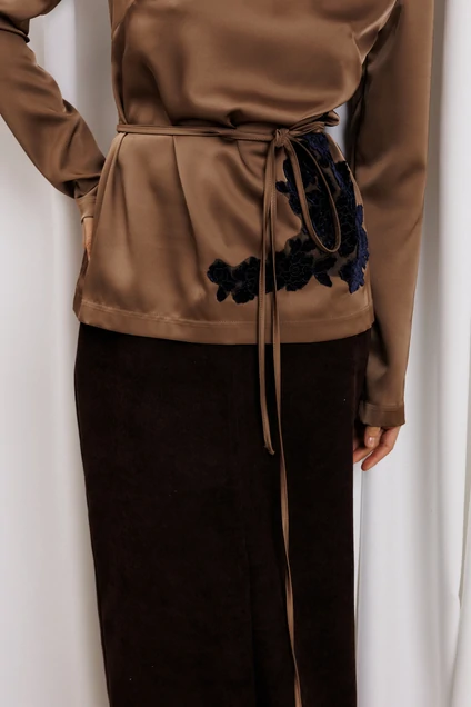 Костюм с юбкой 5435 капучино + шоколадный GIZART