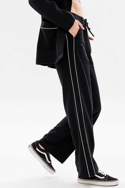 Костюм брючный f3079-40-02 черный GO wear