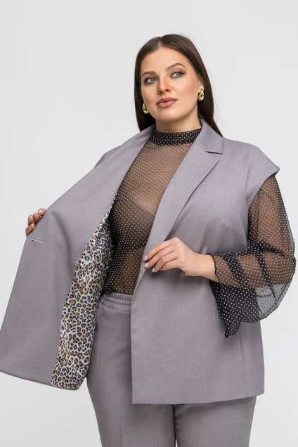 Костюм брючный 25С2754 серо-бежевый Gold Style