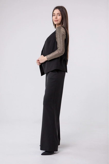 Жилет 3021 черный Ivera collection
