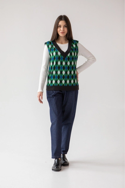 Жилет 3024 зеленый + белый + черный Ivera collection