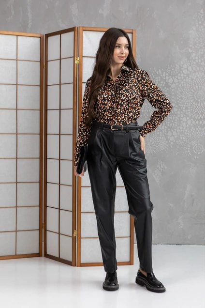 Блузка  5049 черный + терракотовый Ivera collection