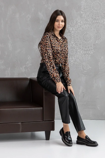 Блузка  5049 черный + терракотовый Ivera collection