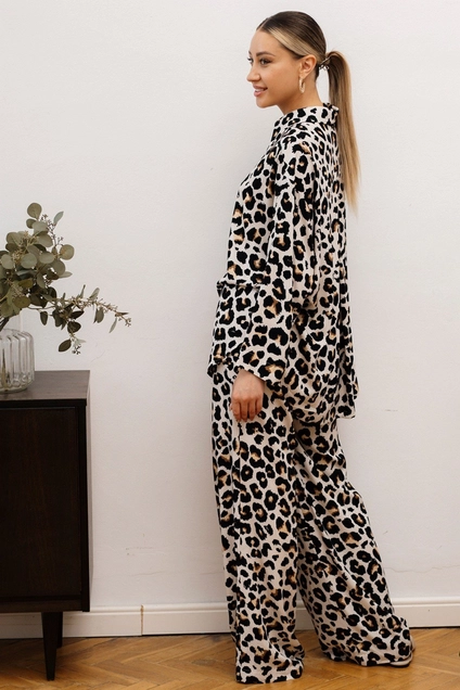 Костюм брючный 6060П черный + молочный Ivera collection