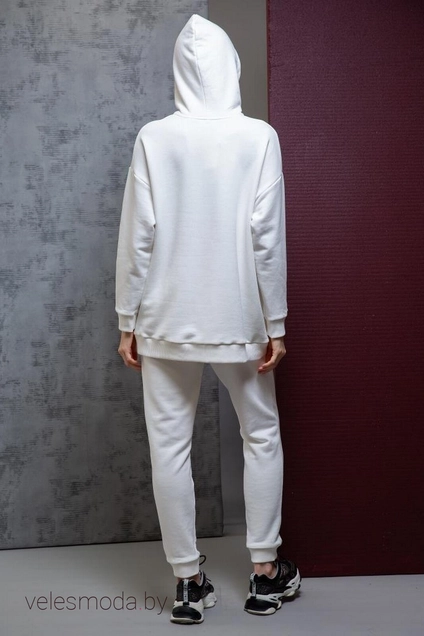 Спортивный костюм 896 молочный Ivera collection