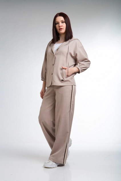 Костюм брючный 1327 песок Karina Delux