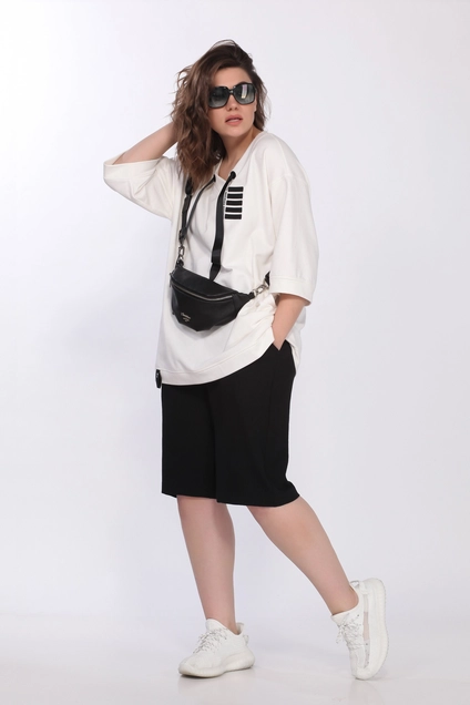 Костюм с шортами 2760 белый + черный Ladysecret