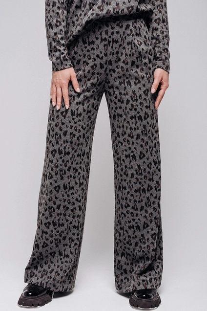 Костюм брючный 012 серый LegendStyle