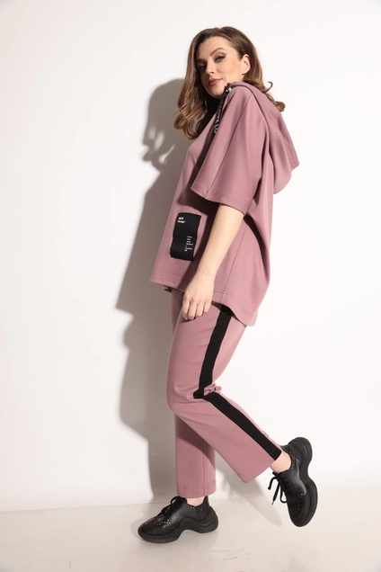 Спортивный костюм 1225 нежно-розовый Michel Chic