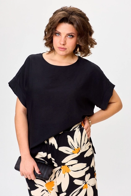 Костюм брючный 1384 черный + ромашка Michel Chic